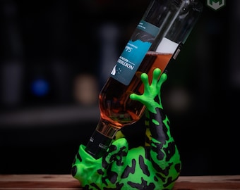 Frog Wine Bottle Holder