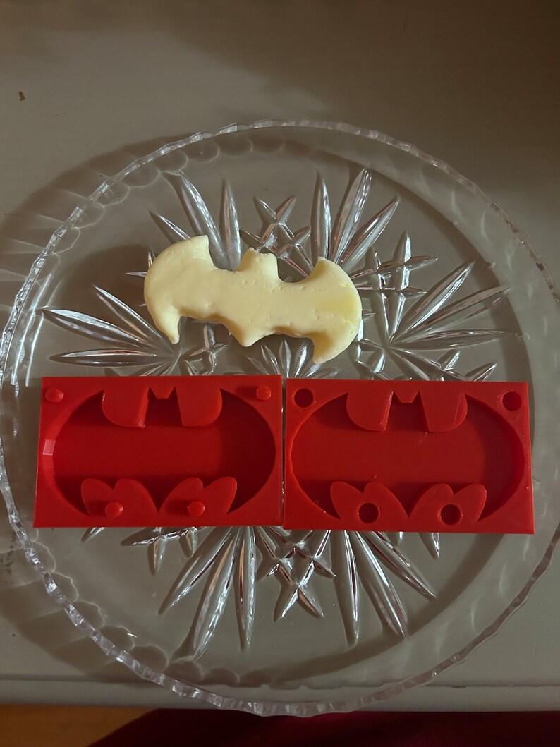 Medium Batman Bat Signal Butter Etsy