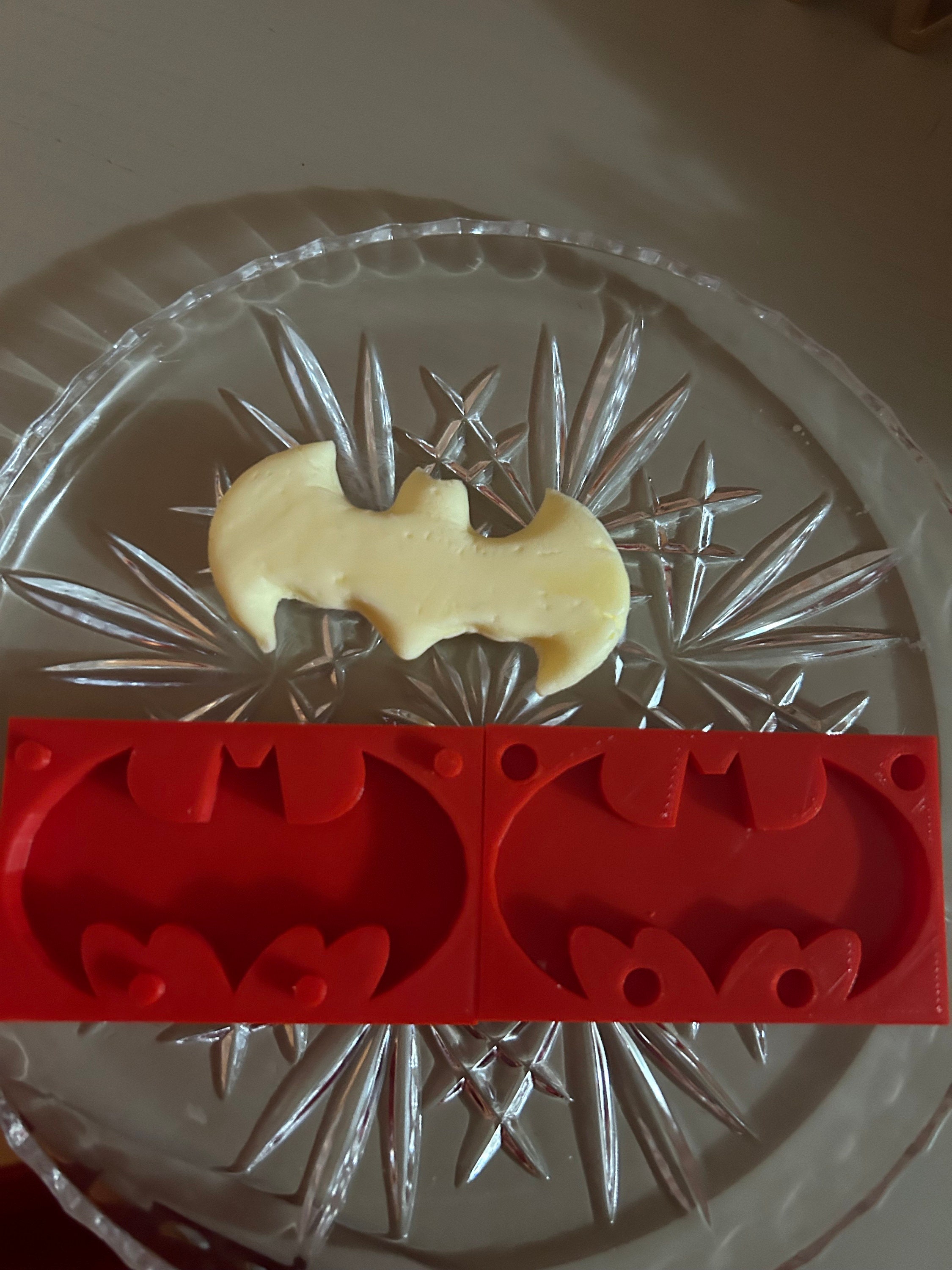 Medium Batman Bat Signal Butter Etsy