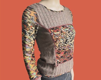 Mesh knit longsleeve top printed quirky y2k style size EU S M US 6 / alternative y2k 2000sfashion boho festival style