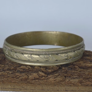 Moroccan Silver Berber Bracelet – Handmade Tribal Boho Cuff, Vintage Ethnic Statement Jewelry, Artisan North African Accessory