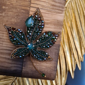 Handmade Leaf Brooch, Gift For Christmas, Chestnut Leaf Brooch, Embroidered colorful jewelry, Personalized, Autumun Accessories, Leaf Pin
