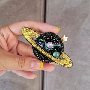 Handmade Planet Brooch, Embroidered Jewelry, Saturn Jewelry ,Jupiter Jewellry, Galaxy Ornament, Beaded Pin, Customized Gift, Planet Pin image 3