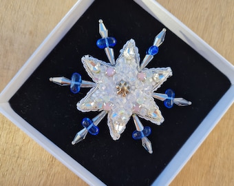 Handmade Snowflake Brooch, Embroidered Jewelry, Christmas Jewelry, Customized Brooch, Snowflake Pin, White Snow Accessory, Snow Brooch,