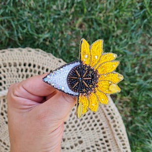 Sunflower Brooch, Handmade Sunflower Brooch,  Handmade Evileye Brooch, Embroidered Flower Brooch, Beaded Brooch, Sunflower Pin, Gift For Her