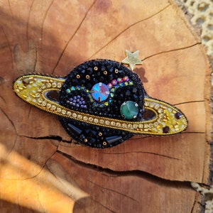 Handmade Planet Brooch, Embroidered Jewelry, Saturn Jewelry ,Jupiter Jewellry, Galaxy Ornament, Beaded Pin, Customized Gift, Planet Pin image 4