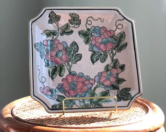 7.75" Chinese Porcelain Trinket Dish: Grape & Vine Motif, Late 20th Century