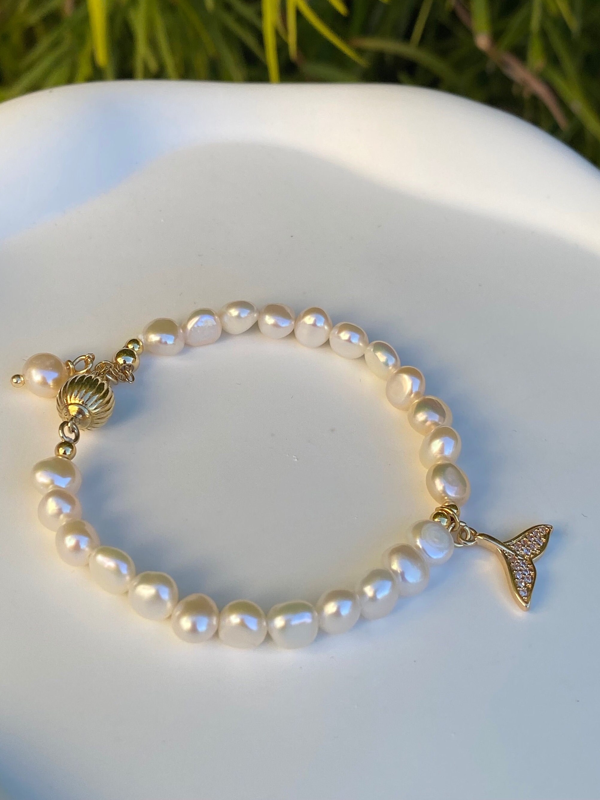 Classic Freshwater Pearl Stretch Bracelet main image 1