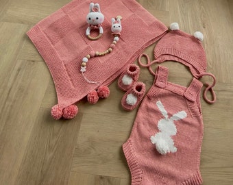 Hand made knitted new born baby bunny set,Bunny rattle and chain for toddlers, Gift for her, Birthday Gift For Kids, Welcome Baby Set Gift