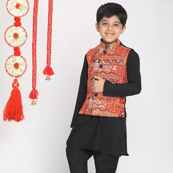 Pyjama kurta orange et noir pour garçon avec veste brodée Nehru| Ensemble de pyjama Kurta pour enfants | Pyjama Kurta et veste Modi| Enfants| Sherwani|