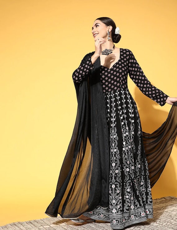 Black Net Bead Embroidered Evening Gown-GW680 | Stylish dresses, Evening  gowns, New designer dresses
