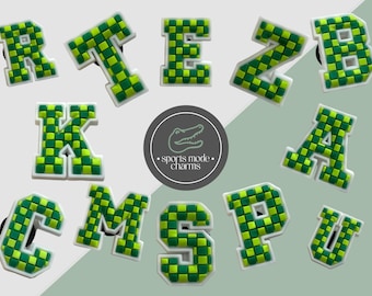 Grüne karierte Buchstaben – Anhänger für Schuhe, Clogs und Sandalen