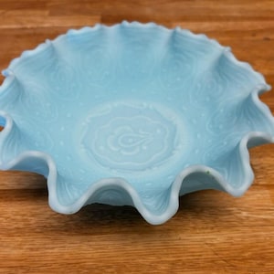 Vintage Fenton Schüssel Hobnail Rüschenrand Candy Schmuck Obst Kompott Blau Milchglas