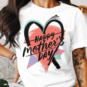 Happy Mother&#39;s Day Graphic T-Shirt, Vibrant Heart Design, Women&#39;s Fashion Tee, Gift for Moms