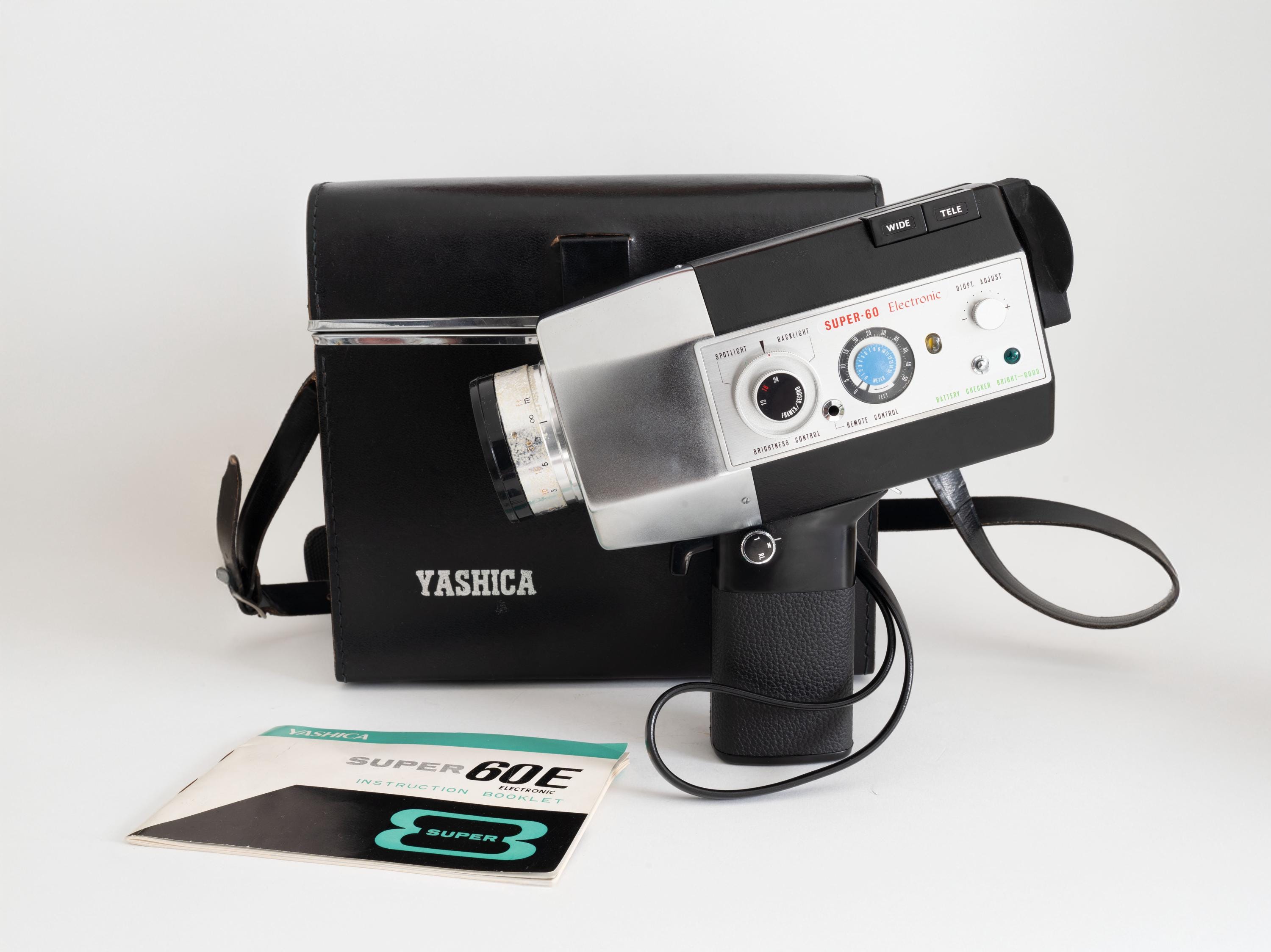 TESTED and WORKING Yashica Super 60 Electronic SU 60 E Super 8 Film Camera, 1960s 1970s 70s Analogue Movie Film Camera + hard black case