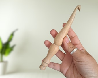 Handmade Ergonomic Wooden Crochet Hook, Hand Carved Maple Crochet hook, Elora Crochet Hook Ergonomic Crochet Hook