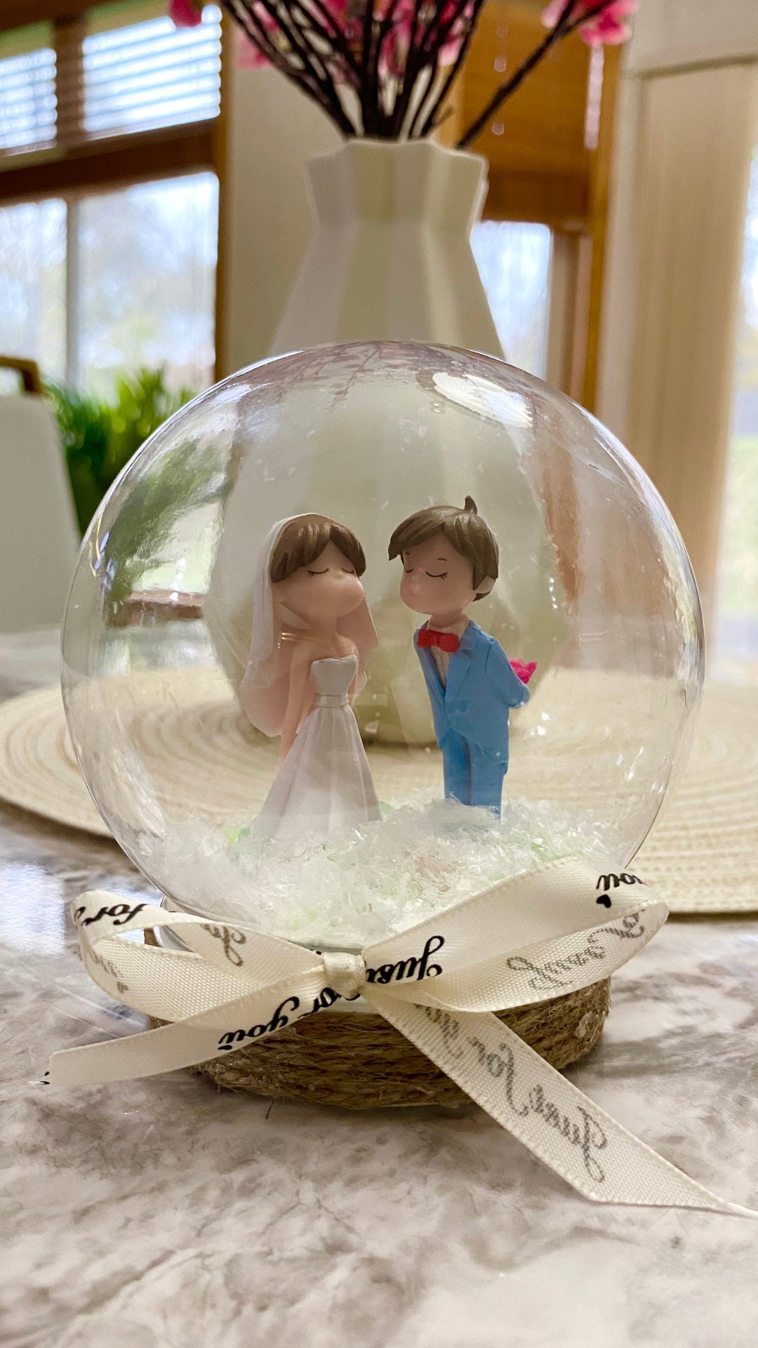 【2025秋冬新作】 Personalize Bride and Groom Couple Snow Globe Wedding Cake その他