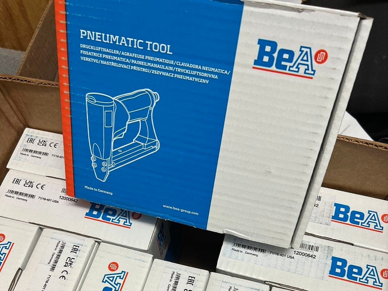 Upholster Pneumatic Stapler, BEA 71 Series Stapler Model 401, 421, or