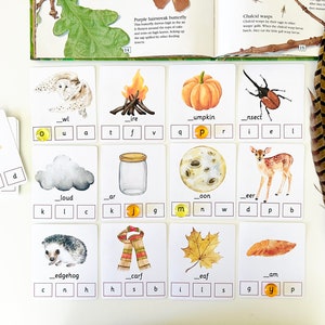 Tarjetas con clip para ortografía de otoño