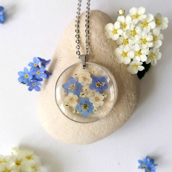 SPRING collection - Necklace with natural flowers of spirea, forget-me-nots and wild carrot flowers - Gold or Silver - Forget me not