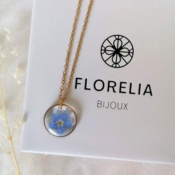 Collection CHLOÉ - Collier avec un myosotis bleu - médaillon format 15mm - réglable - Or ou Argent - collier fleurs sechées