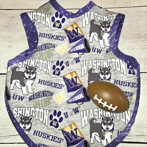 Handmade UW Huskies Bapron, Cotton Baby Bib, Infant Feeding Cover