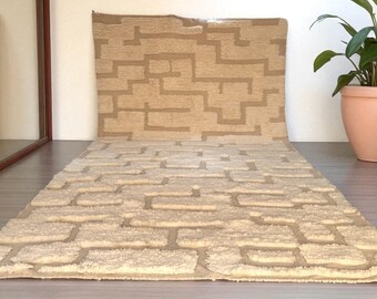 Beige Marokkanischer Wollteppich | Strukturierter Berber Teppich | Moderne Geometrische Bodenmatte | Minimalistischer neutraler Teppich | Handgewebter Teppich aus Wolle