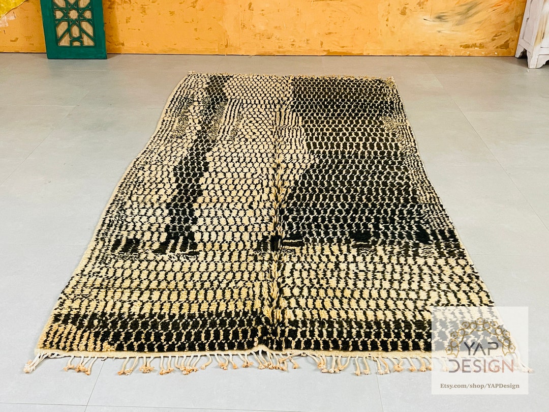 Skunk Rug 70% OFF** Living Room Rug, Design Skin of Snake, 4x9 Ft Rug, Luxury ...