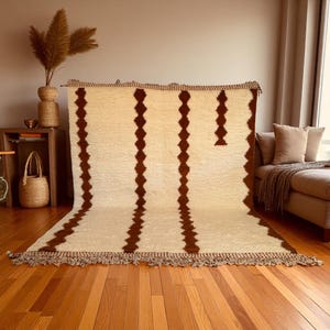 Tappeto marocchino color crema e marrone – Tappeto Beni Ourain in lana fatto a mano – Decorazione berbera minimalista – Arazzo da pavimento boho neutro - Spedizione gratuita