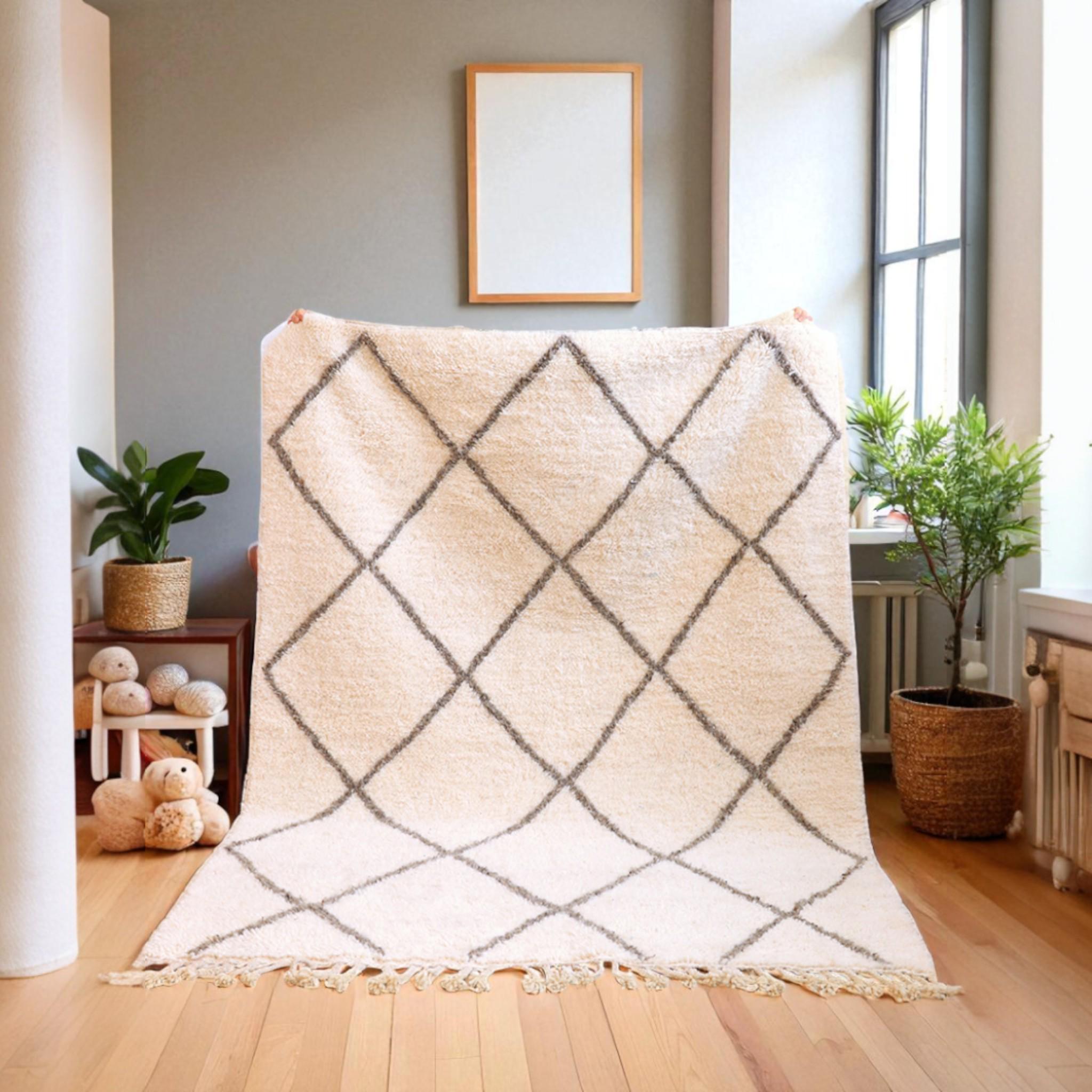 キネマ　kinema mohair hair band Khaki 新品 Handmade Moroccan Rug, White Wool With Simply Taupe Diamond Lines