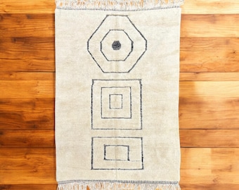 Luxury White Moroccan Rug - Handmade Berber Wool Carpet ivory base and bold black patterns, Handwoven Geometric Area Rug, Bohemian Rug, Rugs