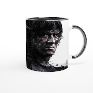Rambo-Tasse – Sylvester Stallone Tribut, 80er Actionhelden-Kaffeetasse, Kultfilm-Keramiktasse 11oz Geschenk