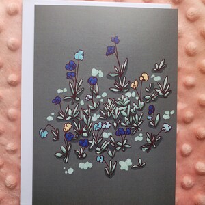グレーの花のカード 空白 5x7
