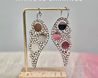 Pendientes de alas con cristales transparentes y espejos para baile de salón. Pendientes de pedrería. Pendientes para danza del vientre. Joyas de competición para carnaval.