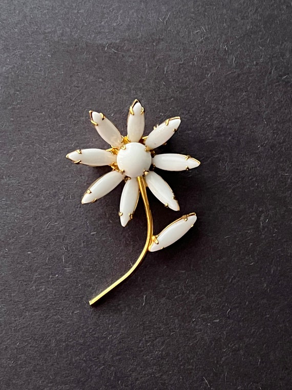 Milk Glass Flower Brooch