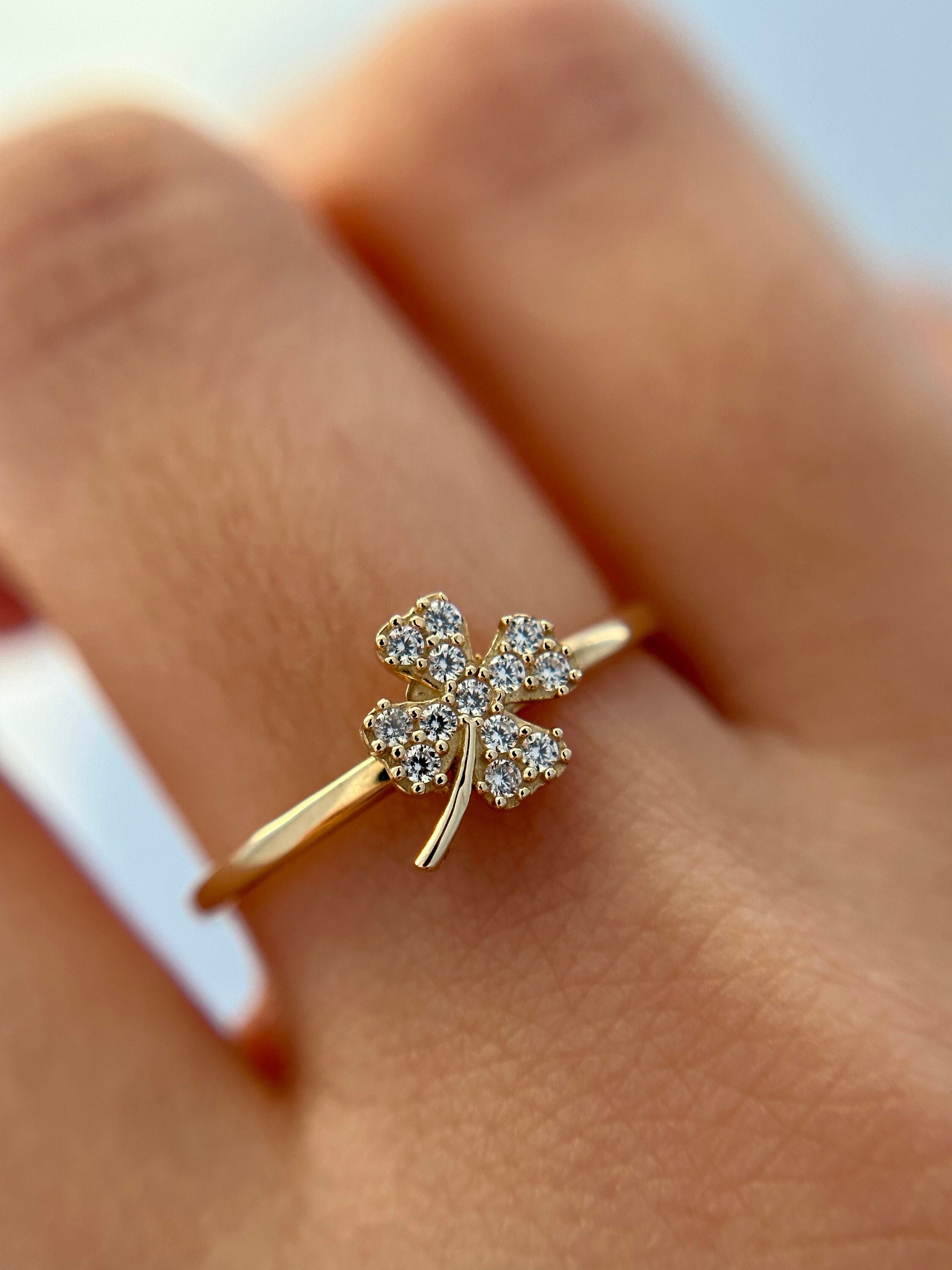 Clover Moissanite Ring - Etsy