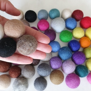 3cm Felt Balls *Large* | 5x 10x 25x Cat Toy Packs | 30-35mm | Random Mix a Beautiful Rainbow of colours | Montessori Waldorf Craft Supplies