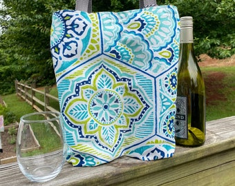 Wine Bottle Tote, Reusable Eco-friendly, Wine gift bag, Handmade bottle carrier tote bag, Great Christmas or Hostess Gift