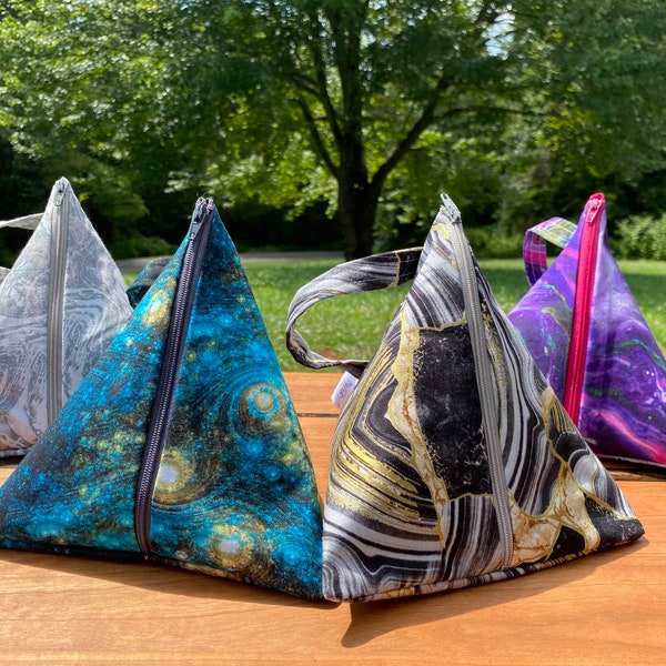 Handmade Cotton Pyramid Pouch, Triangle Pouch, Zipper Pouch, Storage Pouch, RPG Dice, Tetrahedron Pyramid Bag