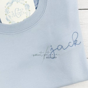 Haylie Schrift Girly Bean Stitch Font Cursive Gestickte Schrift ONE ONE BONE Stitch Vintage Stitch Maschinenstickerei Schriftdesign