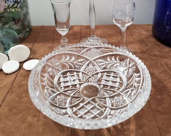 Bowl Crystal cut dish, saw tooth edge, swirl pattern around with leaf design