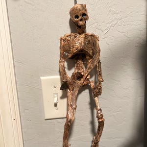 Mummified skeleton | Halloween decoration | handcrafted decorations | interactive Halloween decoration | realistic halloween skeleton
