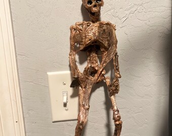 Mummified skeleton | Halloween decoration | handcrafted decorations | interactive Halloween decoration | realistic halloween skeleton