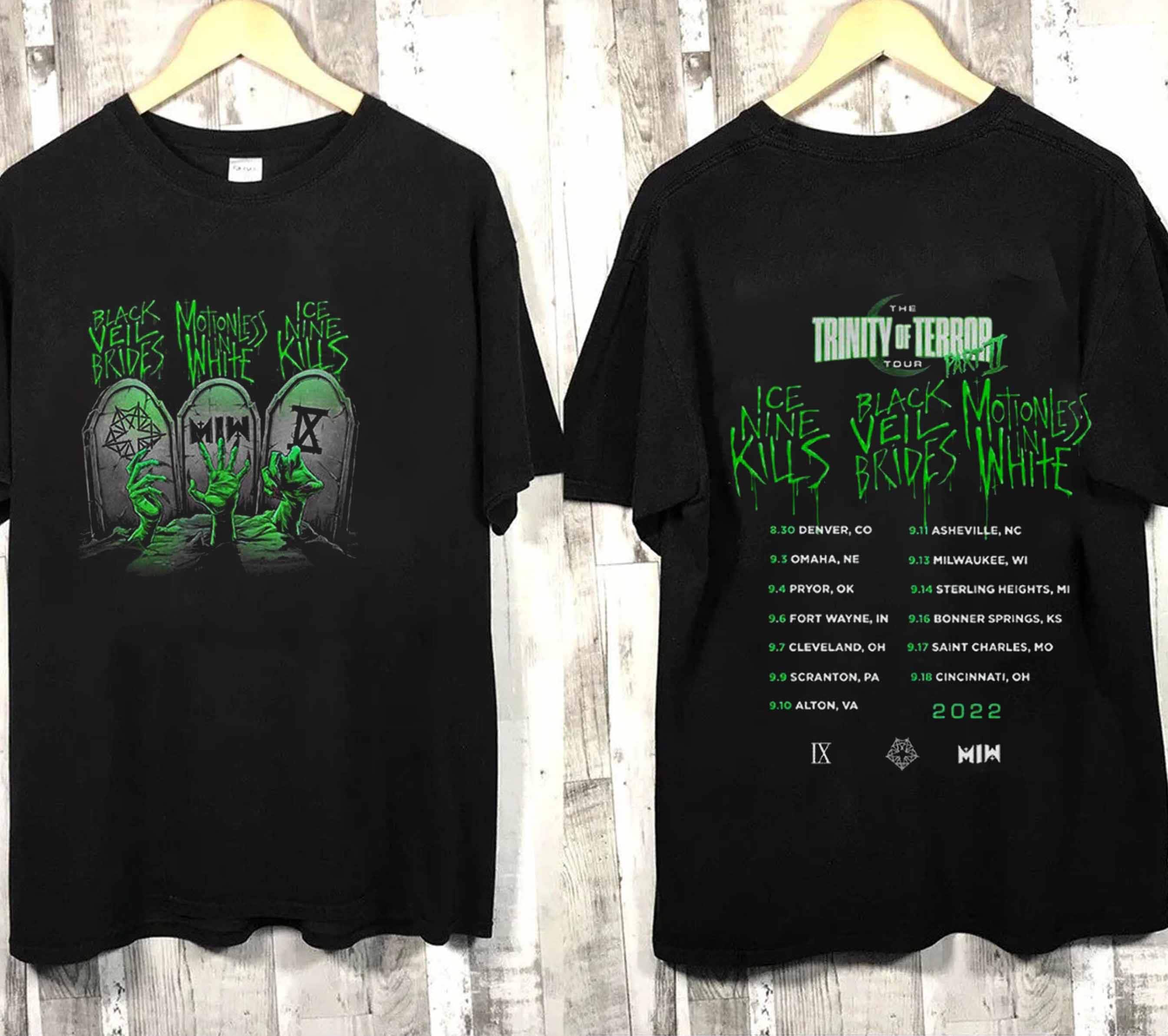 Discover Trinity Of Terror The Tour 2022 Teil 2 Zweiseitiges T-Shirt