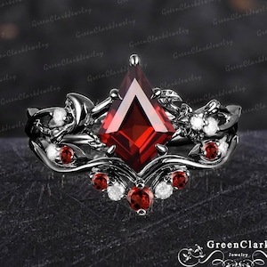 Gothic kite cut red garnet engagement ring set Art deco moon leaf promise ring Nature inspired black gold bridal set Handmade jewelry gift