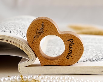 Personalized Wood Book Page Holder, Custom Name Page Holder, Book Lover Gift,Birthday Gift, Wooden Thumb Page Holder, Christmas Gift for Her