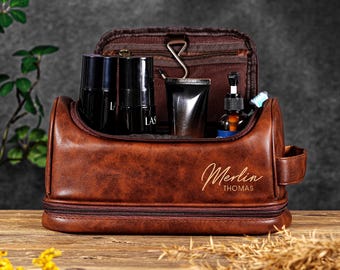 Personalized Men's Leather Toiletry Bag, Groomsmen Gifts, Custom Name Dopp Kit, Anniversary Gift for Boyfriend, Travel Toiletry Bag for Him