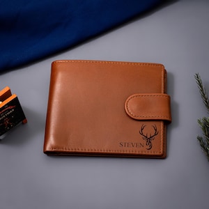 Cartera de cuero para hombre personalizada, cartera grabada personalizada, cartera para padrinos de boda, regalo para novio, regalo de aniversario para él, regalo de Navidad para papá