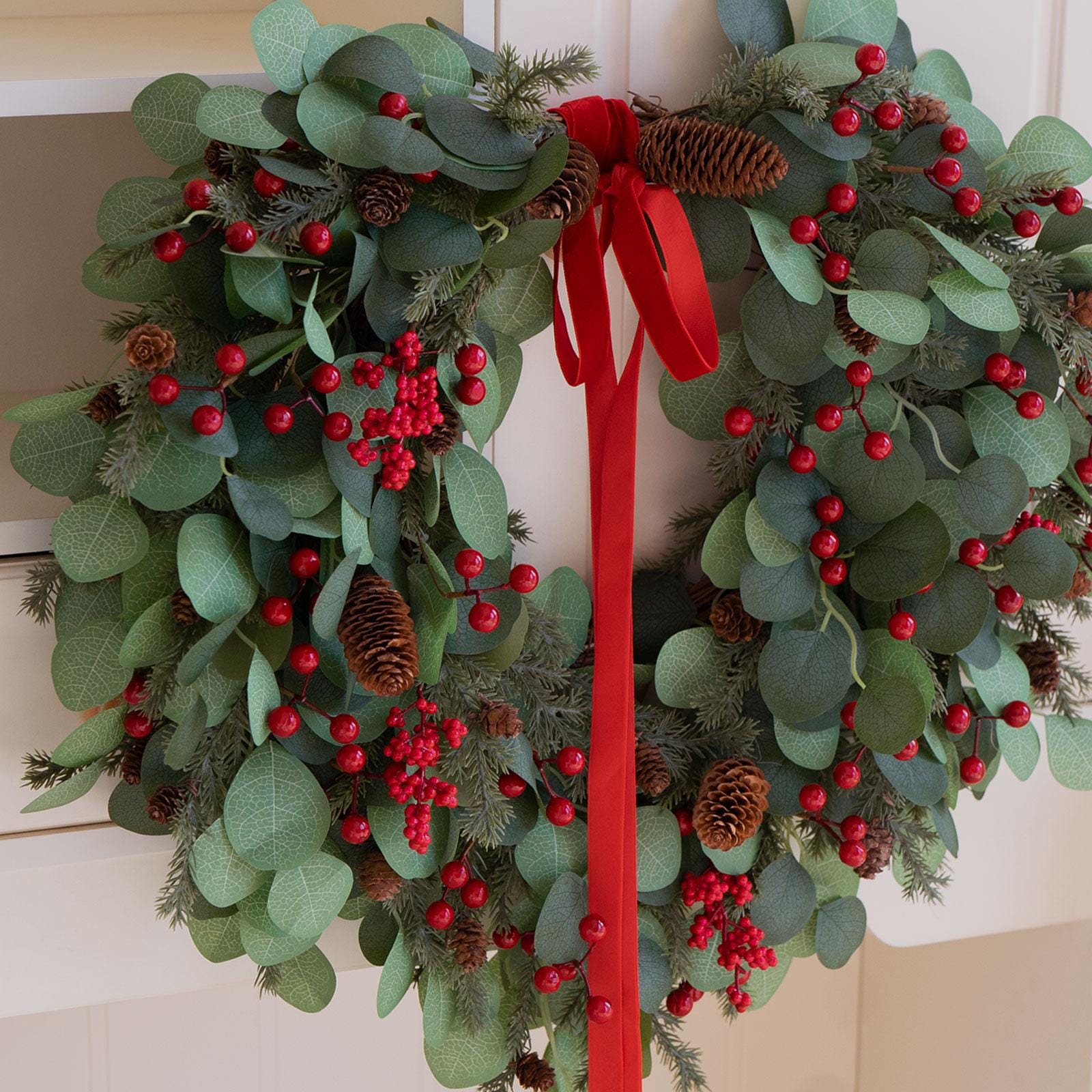 24" Christmas Wreath With Lights, Red Berries & Pine Cones - Etsy