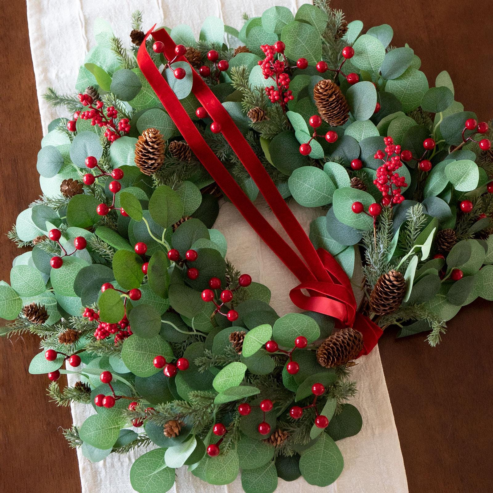 24" Christmas Wreath With Lights, Red Berries & Pine Cones - Etsy